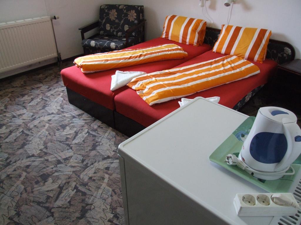 Aranyhid Hotel Balatonboglár Quarto foto